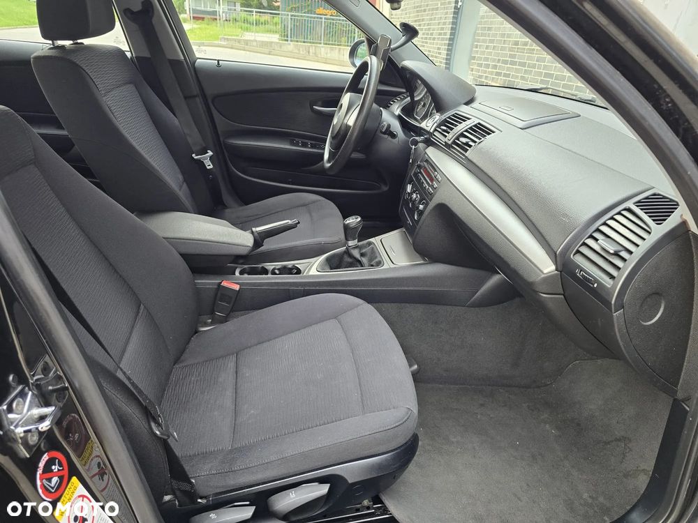 BMW Seria 1 - 21