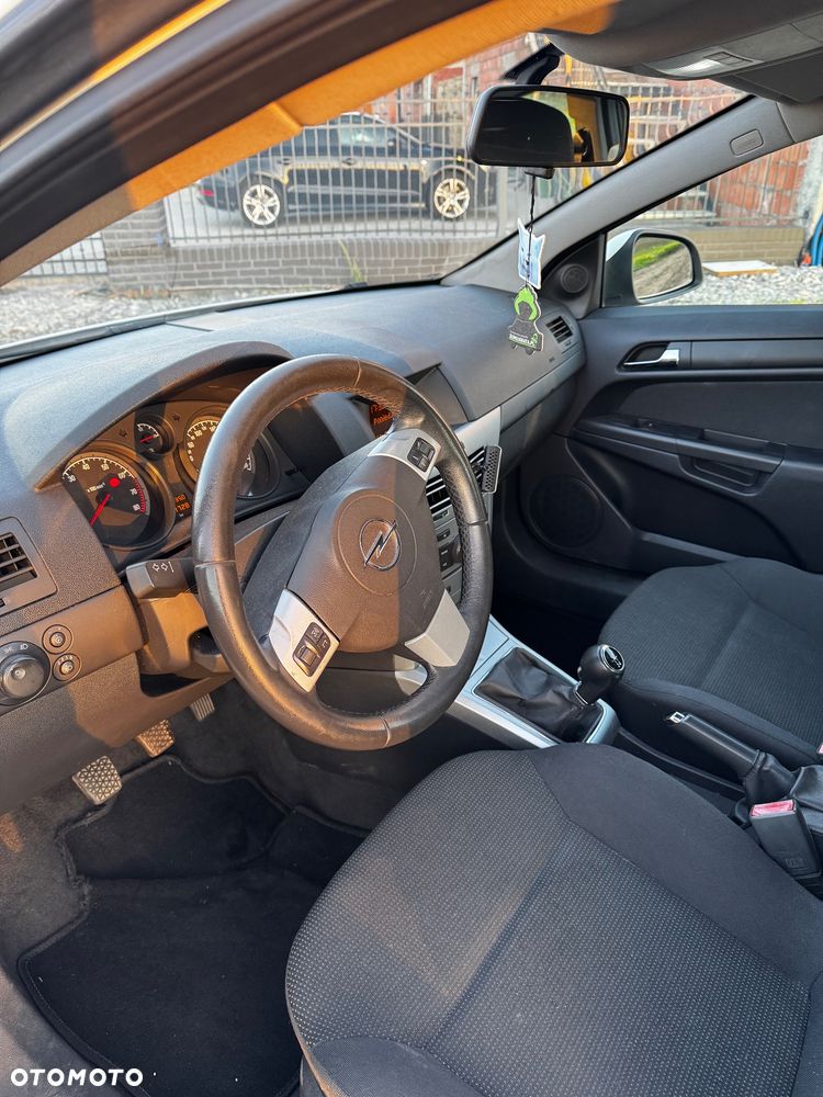 Opel Astra 1.6 Cosmo - 12