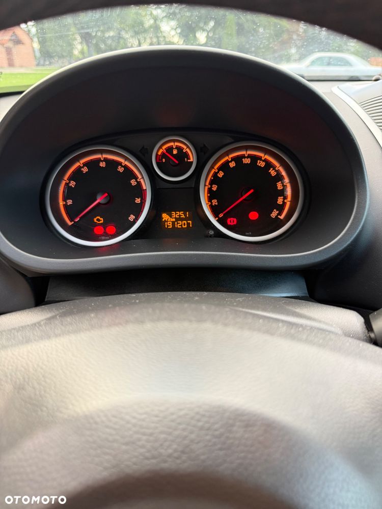 Opel Corsa 1.4 16V Sport - 18