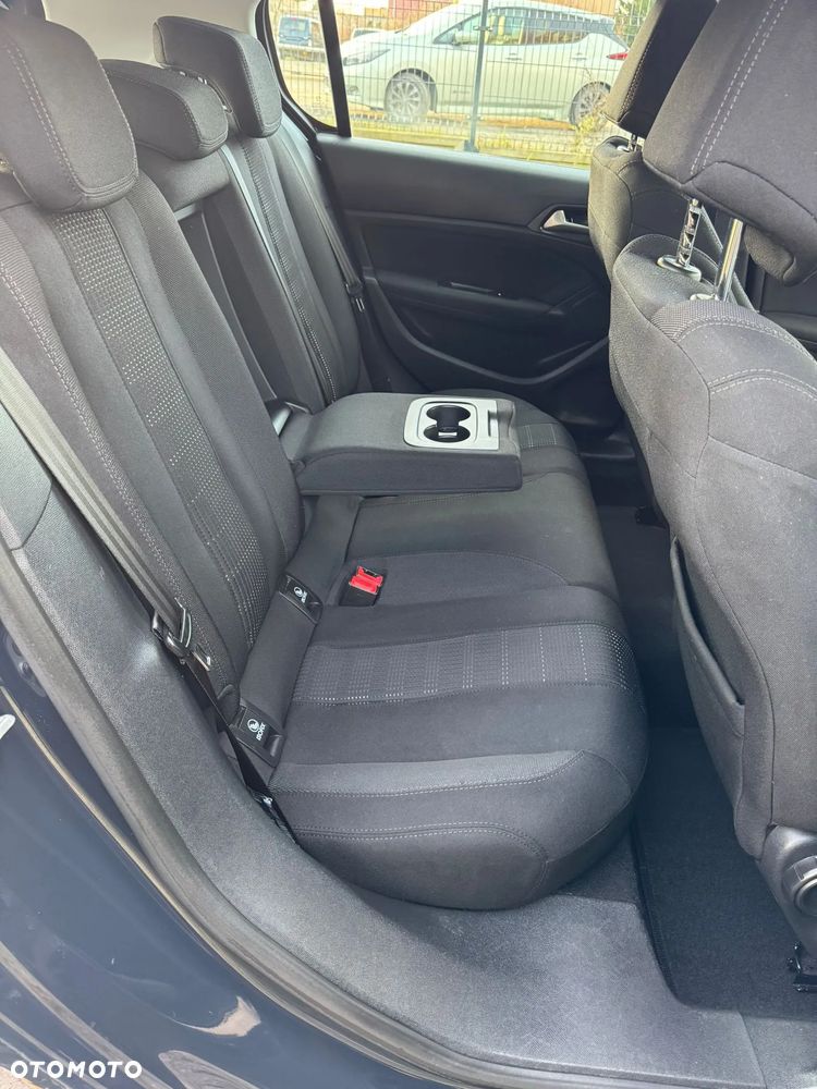 Peugeot 308 - 16