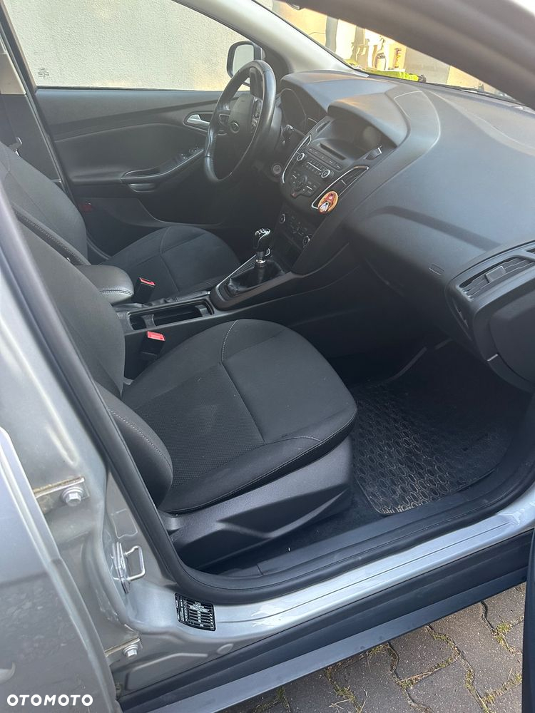 Ford Focus - 8
