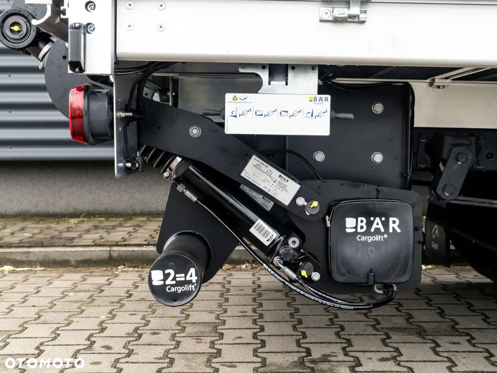 Iveco Daily 35C16 3.0 plandeka z windą - 5