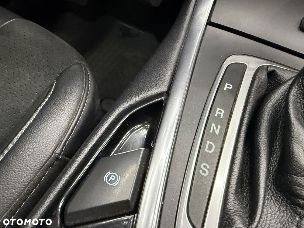 Ford S-Max 2.0 TDCi 4WD Titanium PowerShift - 38