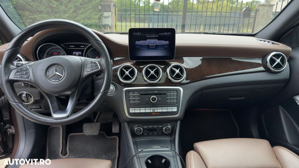 Mercedes-Benz GLA 220 d 4MATIC Aut. - 4