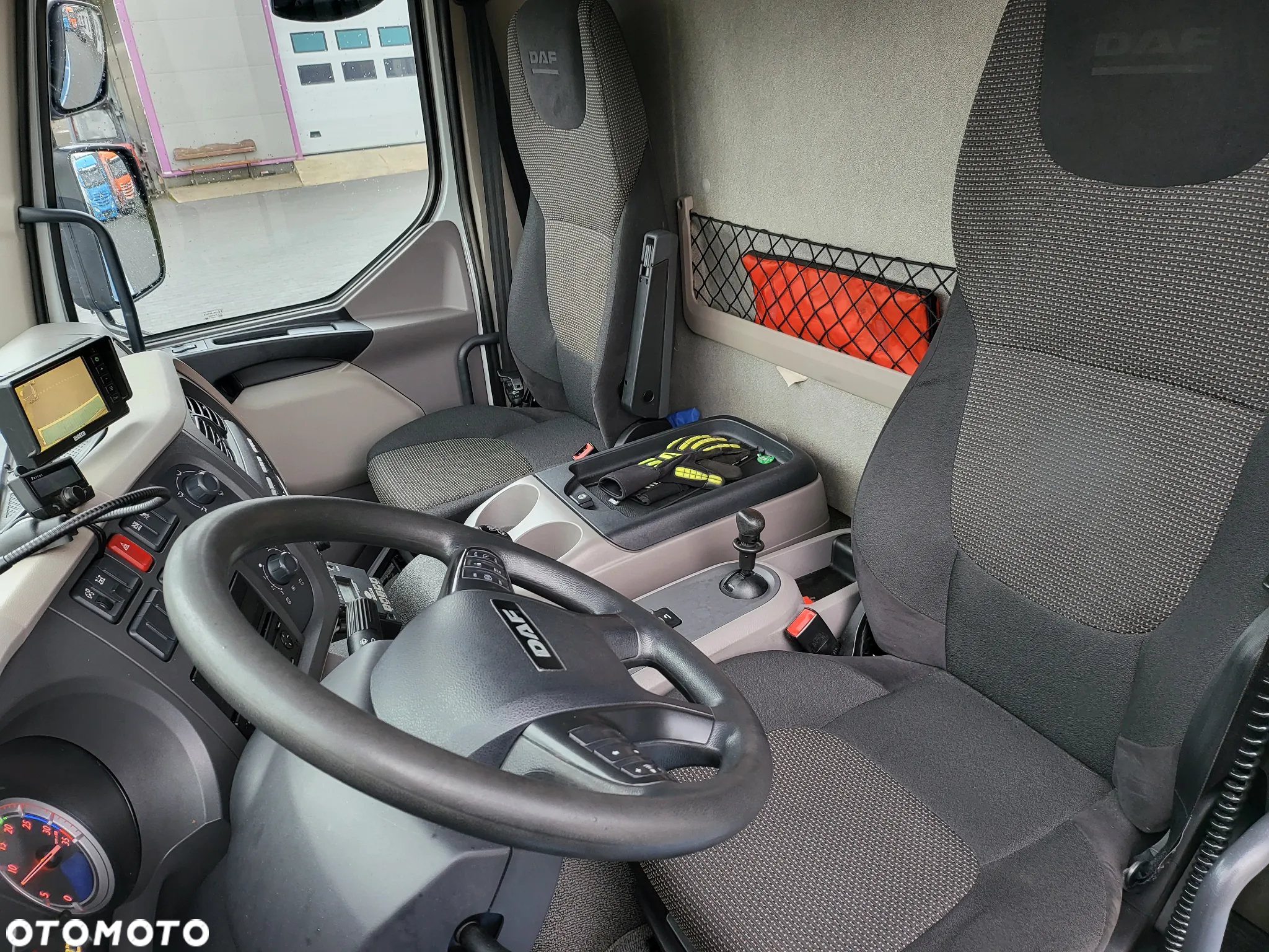 DAF FL 250 - 28