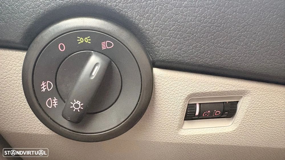 VW Transporter T6 Longa - 21