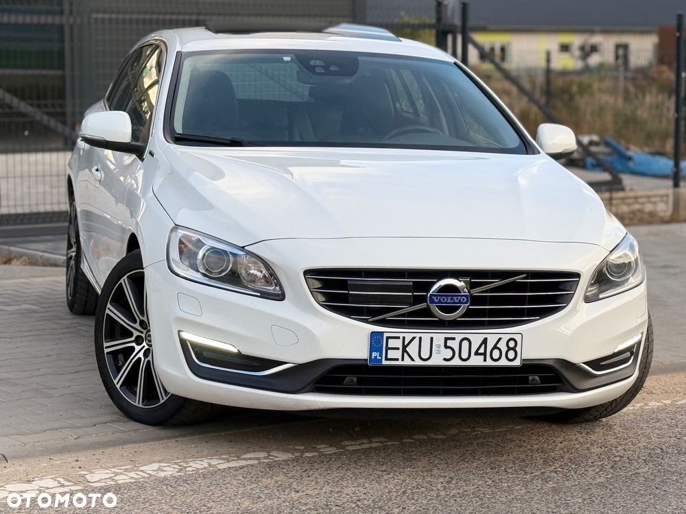 Volvo V60 D6 AWD Plug-in Hybrid Summum - 21