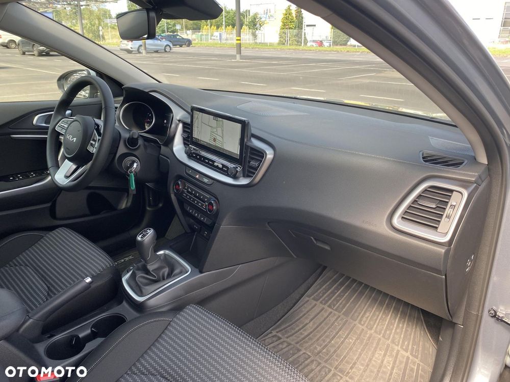 Kia XCeed 1.5 T-GDI M - 15