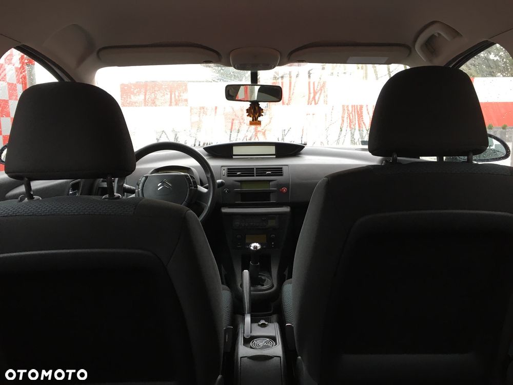 Citroën C4 1.4 16V Style - 8