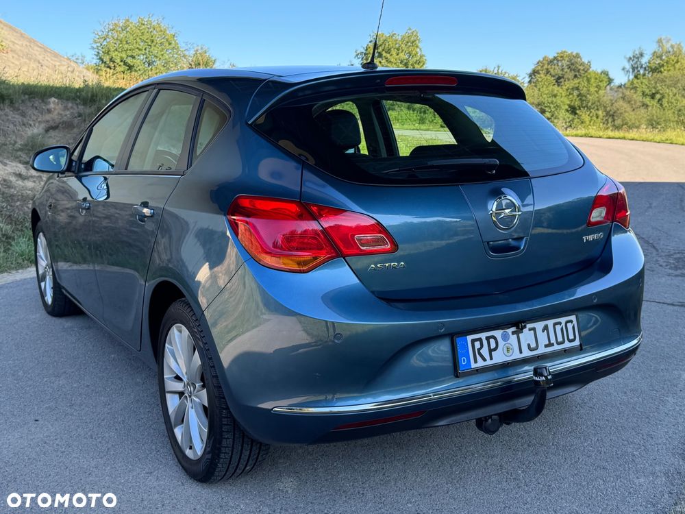 Opel Astra - 35