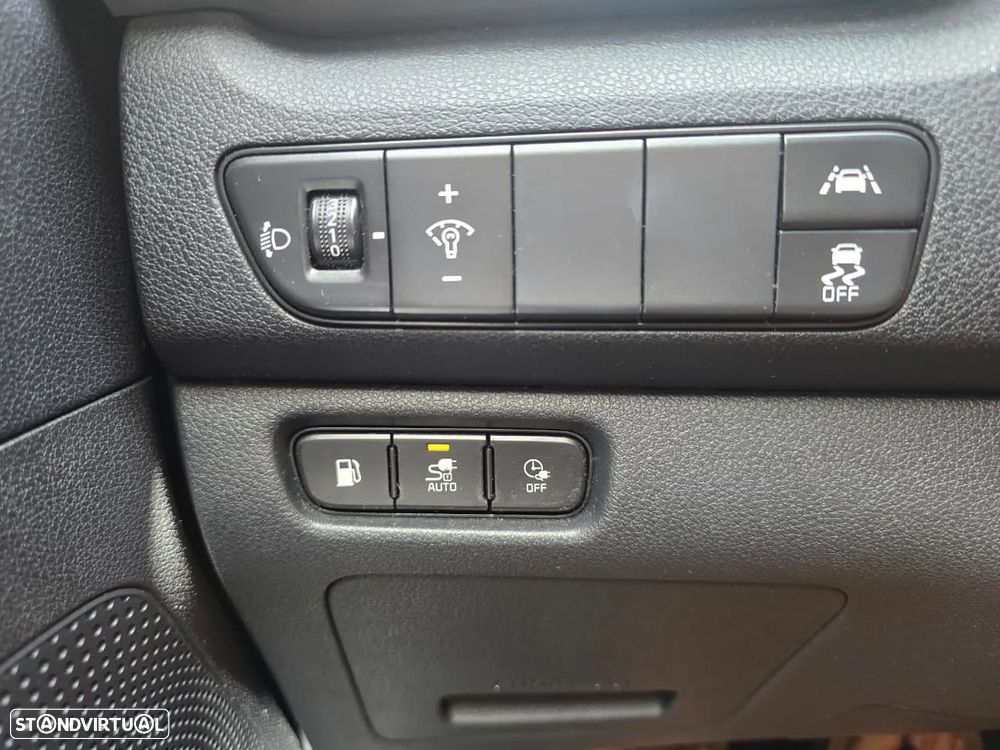 Kia Niro 1.6 GDi PHEV Drive - 12
