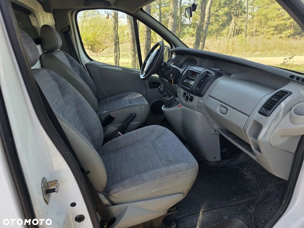 Renault Trafic - 10