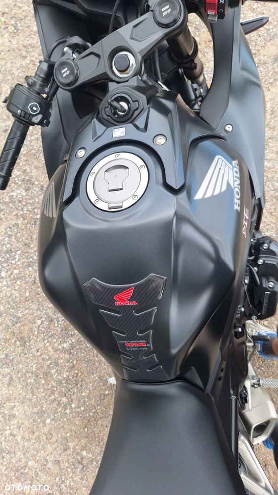 Honda CBR - 23