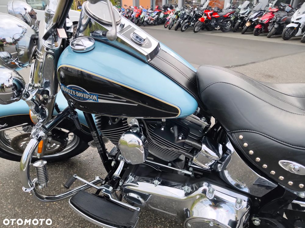 Harley-Davidson Softail Heritage Classic - 27