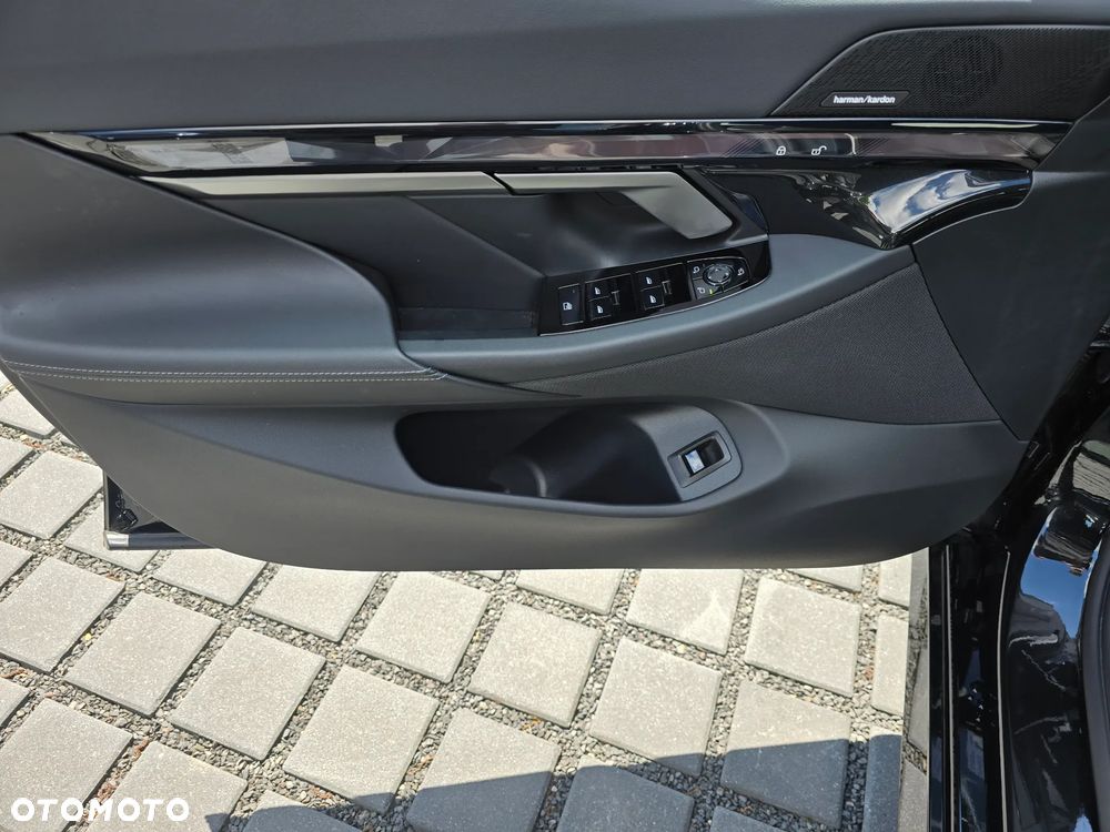 BMW Seria 5 520d xDrive mHEV M Sport - 11