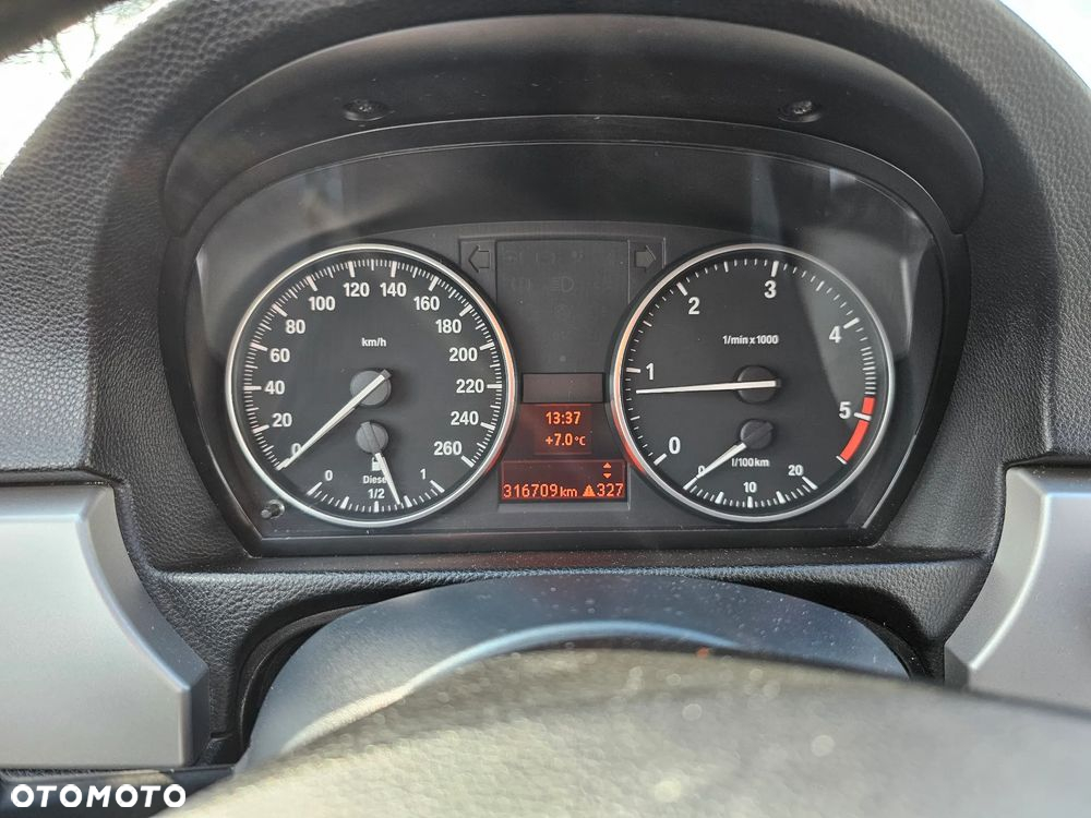 BMW Seria 3 318d - 9
