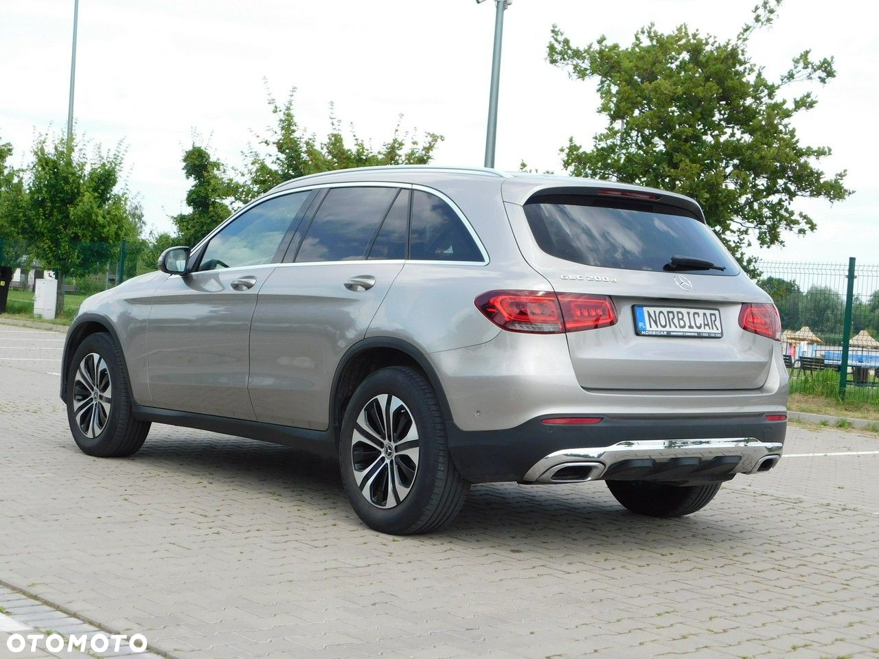 Mercedes-Benz GLC 200 d Business Edition - 26