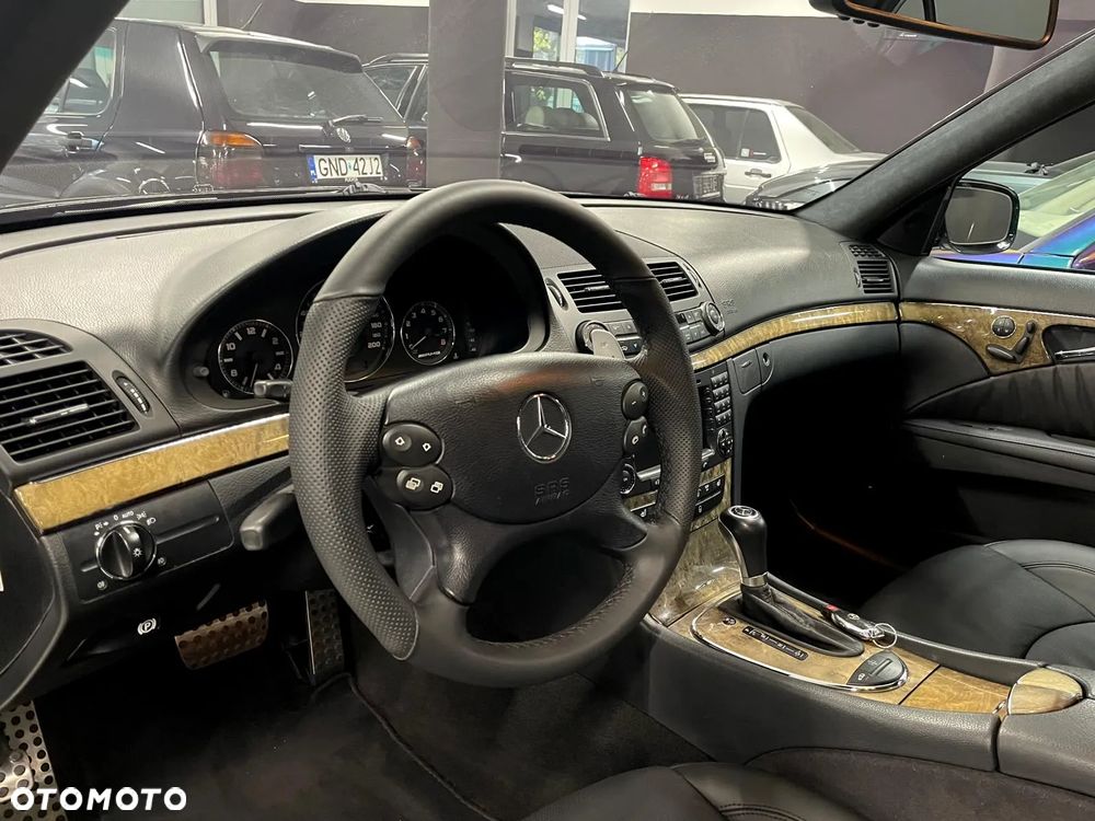 Mercedes-Benz Klasa E 63 AMG - 13
