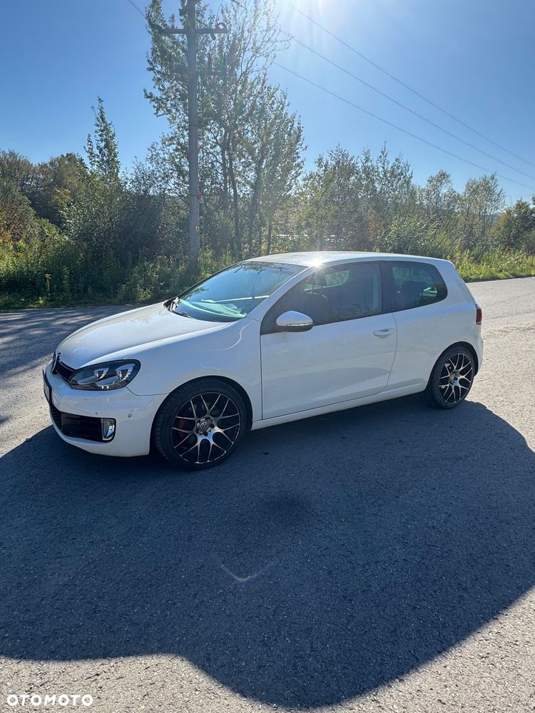 Volkswagen Golf - 3
