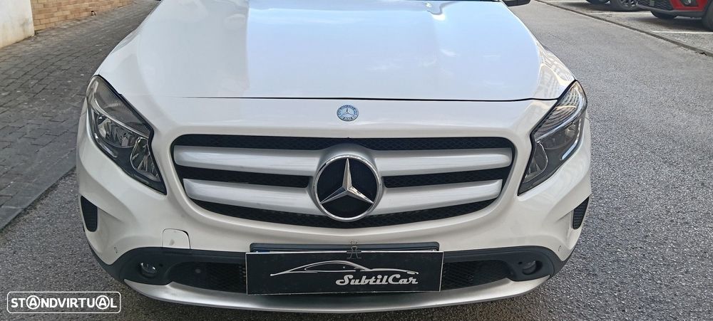 Mercedes-Benz GLA 220 4Matic 7G-DCT Style - 23