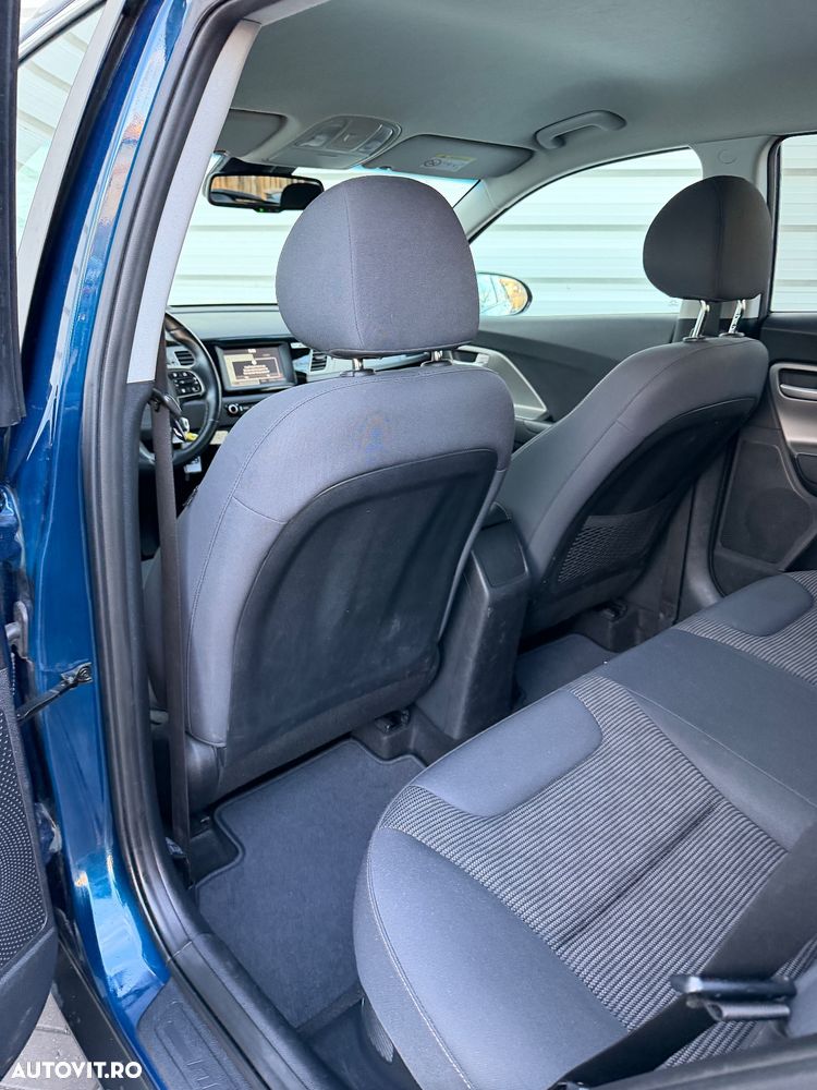 Kia Niro 1.6 GDI 2WD Aut. Vision - 11