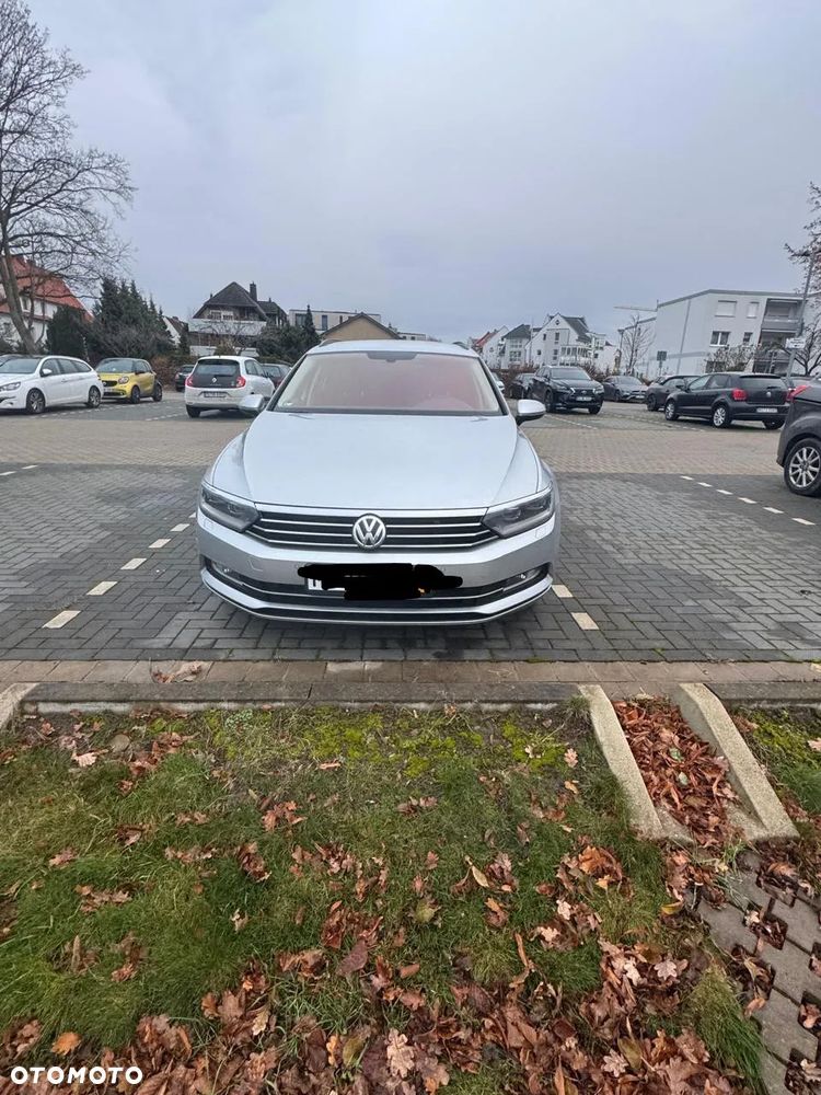 Volkswagen Passat Variant 2.0 TDI SCR DSG Highline - 8