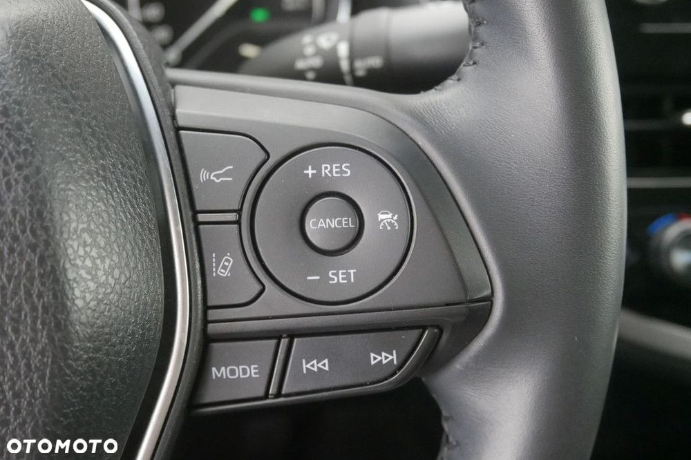 Toyota Camry 2.5 Hybrid Comfort CVT - 23