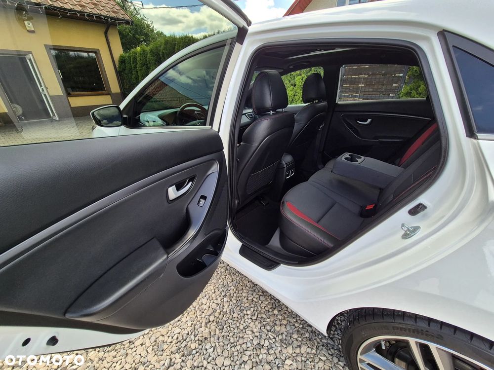 Hyundai i30 1.6 T GDI Turbo - 24