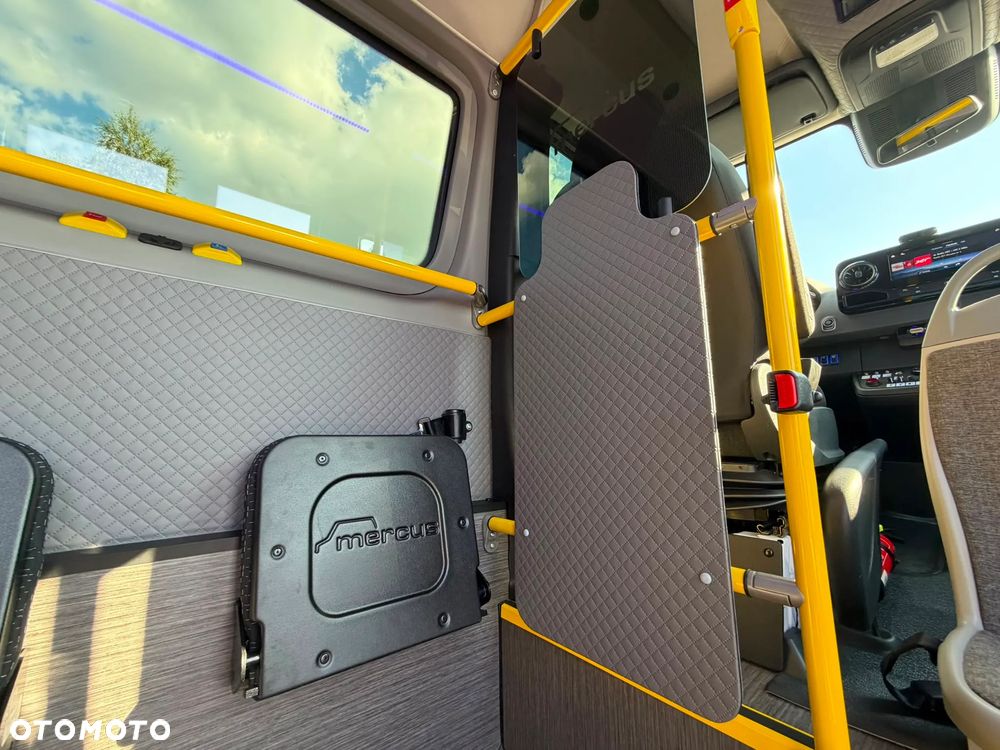 Mercedes-Benz Sprinter 517 - 20