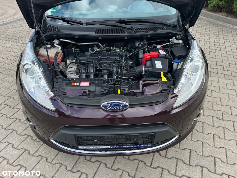 Ford Fiesta 1.25 Celebration - 17