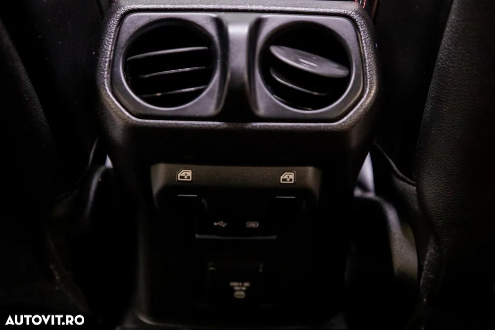 Jeep Wrangler 2.2 CRD AT8 Rubicon - 33