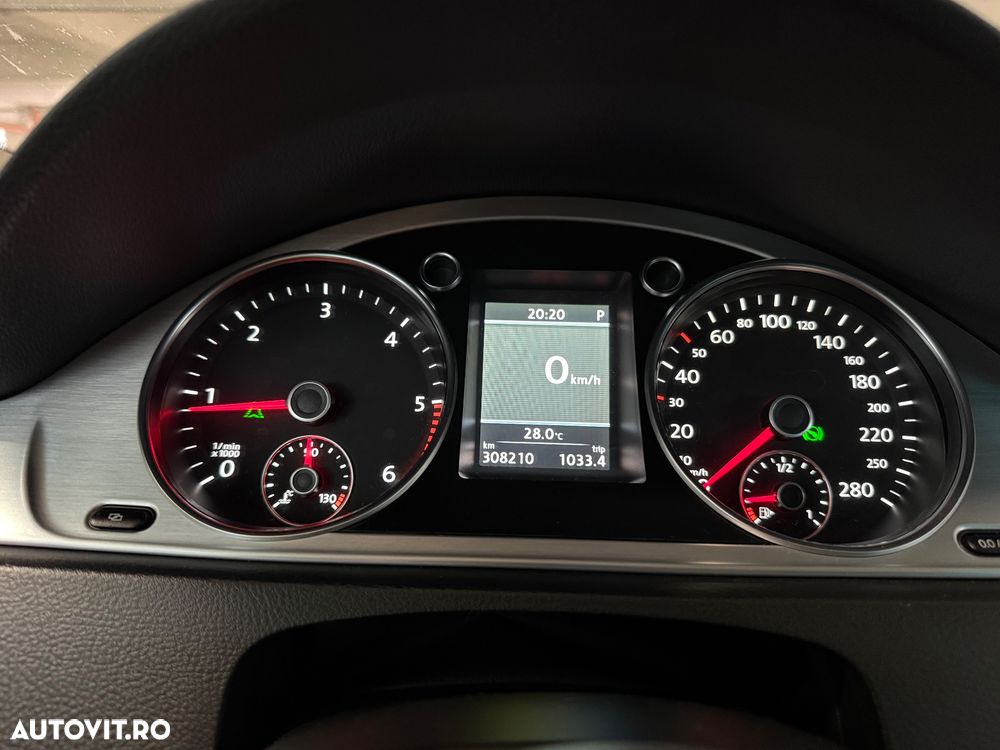 Volkswagen Passat 2.0 TDI DPF DSG 4Motion R-Line Edition Plus - 8
