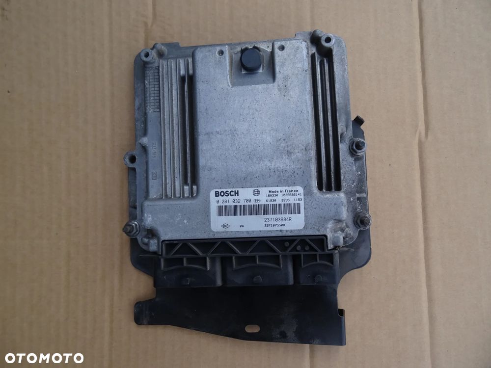 Renault Trafic III 237103984R 237107550R - 1