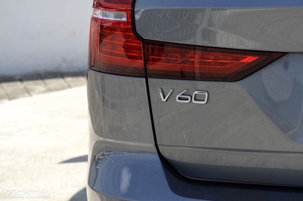 Volvo V60 2.0 D4 R-Design Geartronic - 10