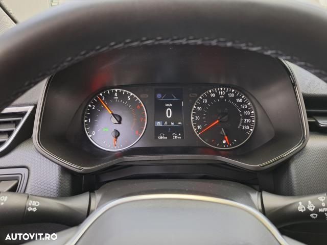 Renault Clio - 11