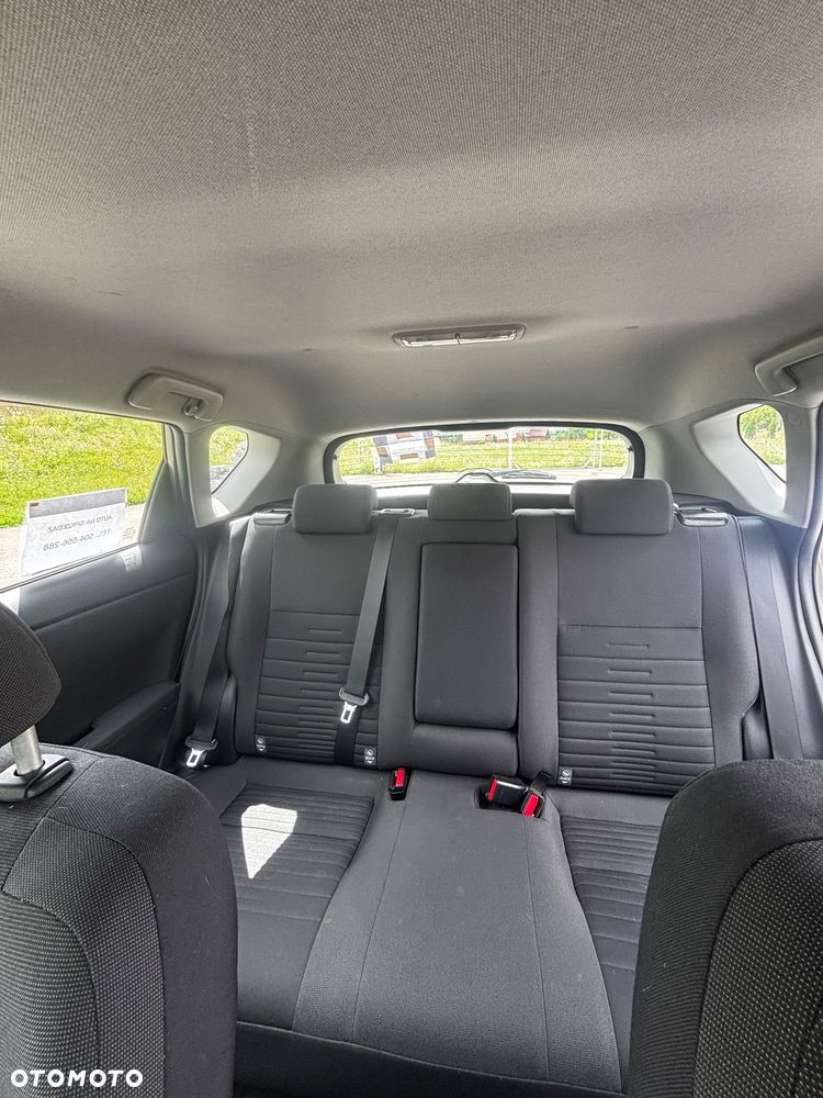 Toyota Auris - 10