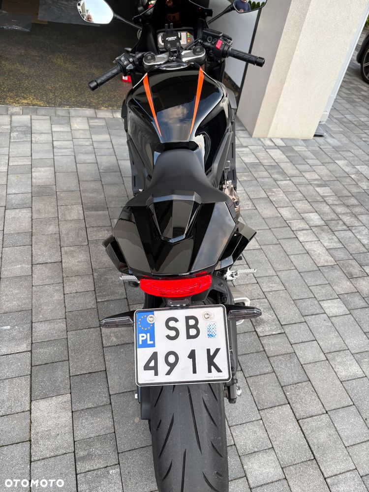 Honda CBR - 9