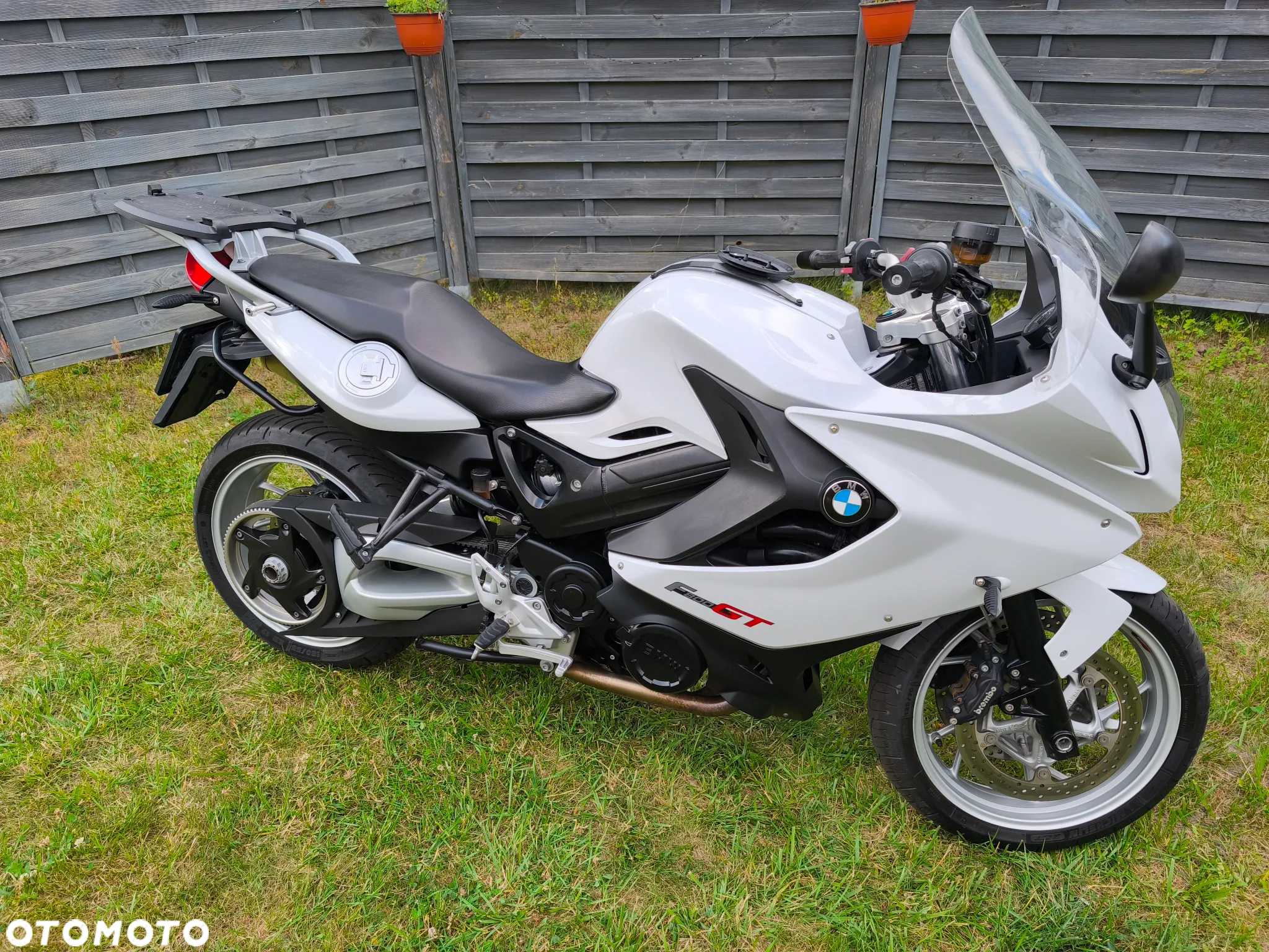 BMW F - 2