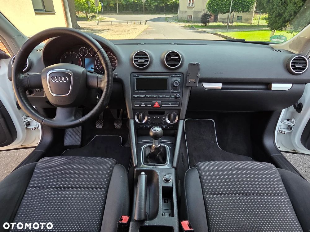 Audi A3 Sportback 1.9 TDI DPF Ambiente - 23