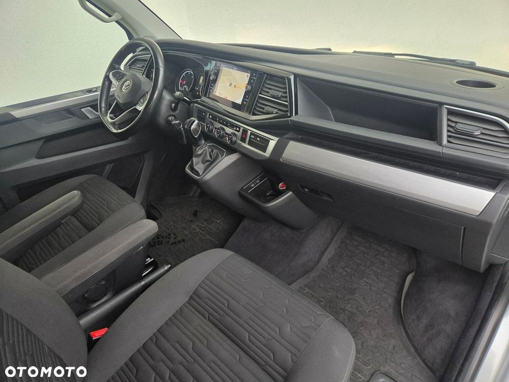 Volkswagen Multivan - 10