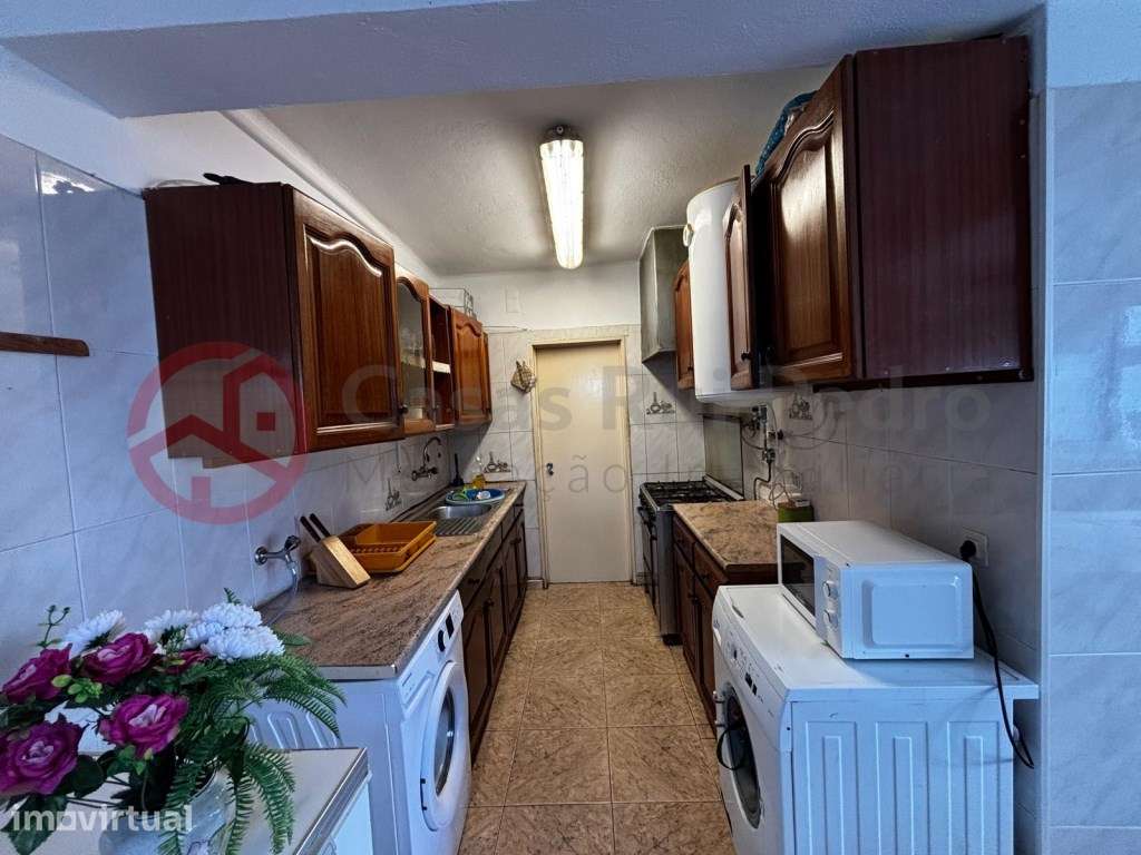 Apartamento T3 junto à Cruz Vermelha em Setúbal - Grande imagem: 3/23