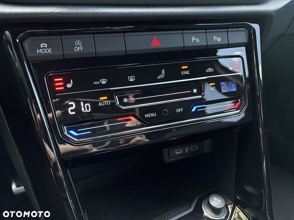Volkswagen T-Roc 1.5 TSI R-Line DSG - 29