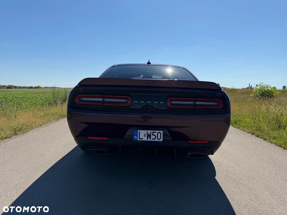 Dodge Challenger 5.7 R/T - 6
