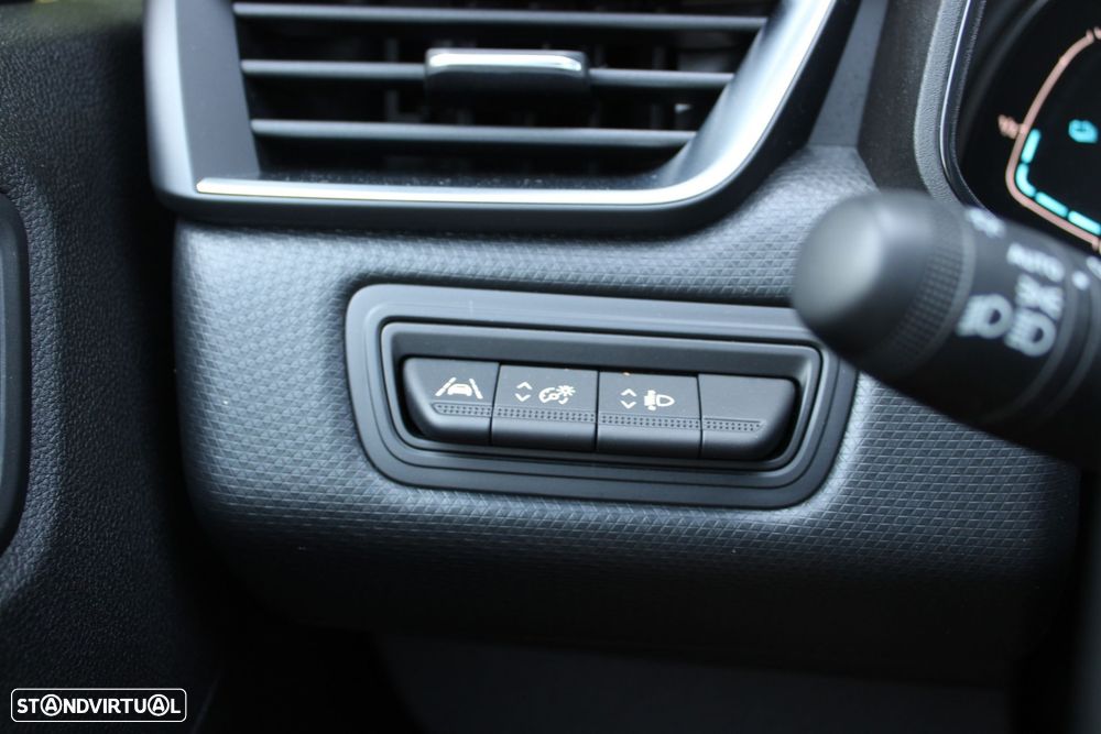 Renault Clio 1.6 E-Tech Edition One - 27
