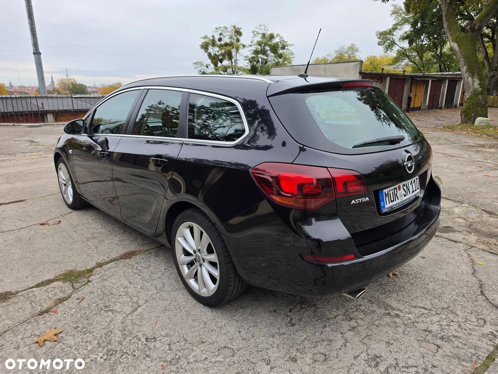 Opel Astra 1.4 T Cosmo S&S - 8