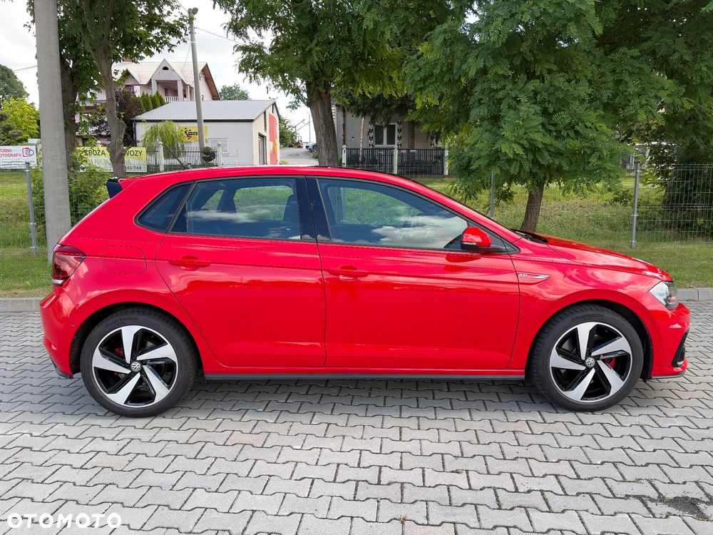 Volkswagen Polo - 7