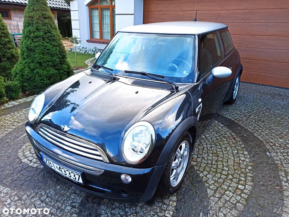 MINI Cooper Seven - 2