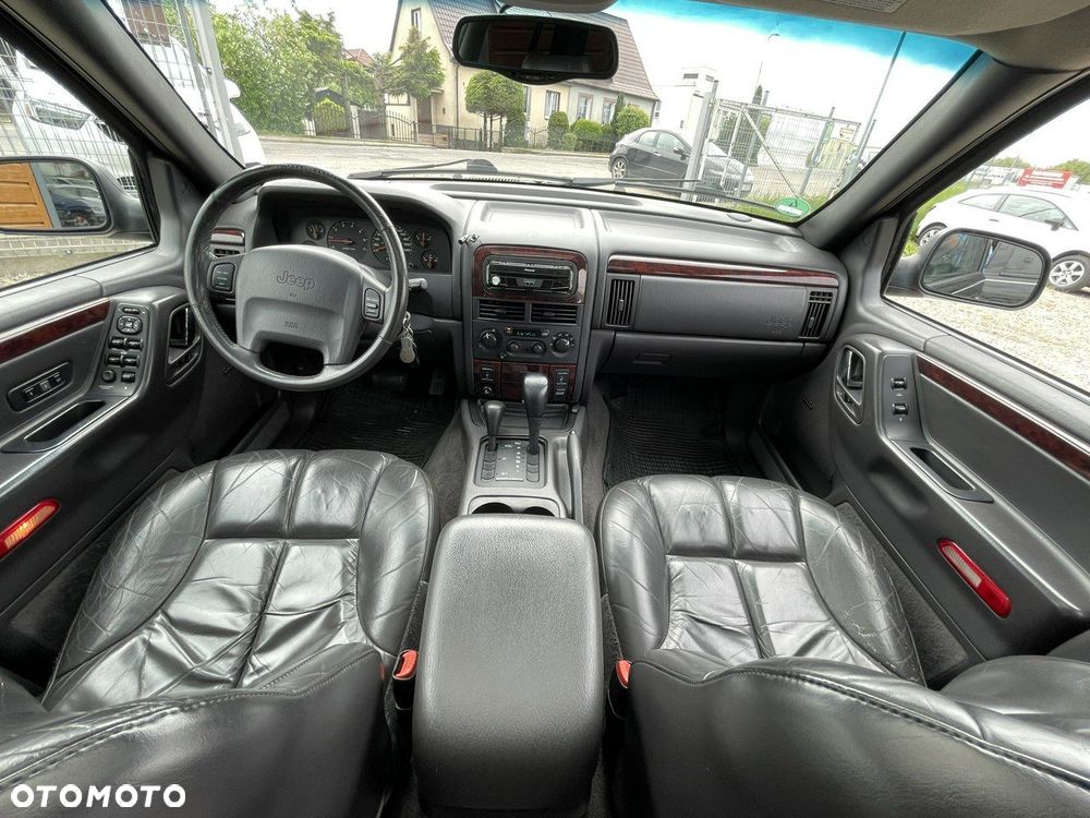Jeep Grand Cherokee - 8