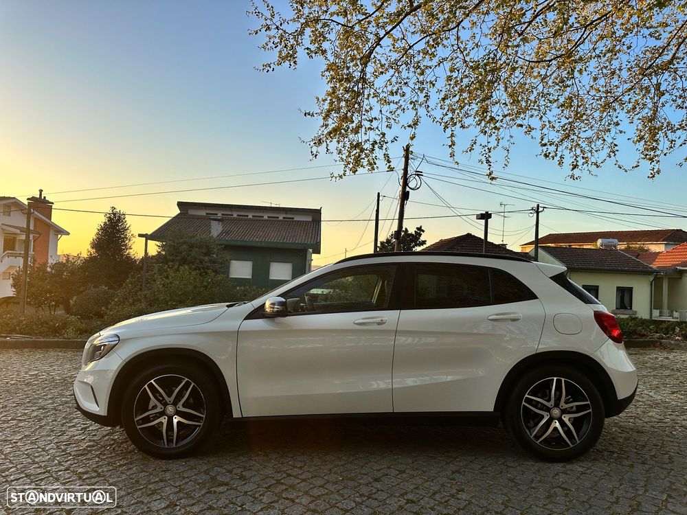 Mercedes-Benz GLA 200 (CDI) d Urban - 4