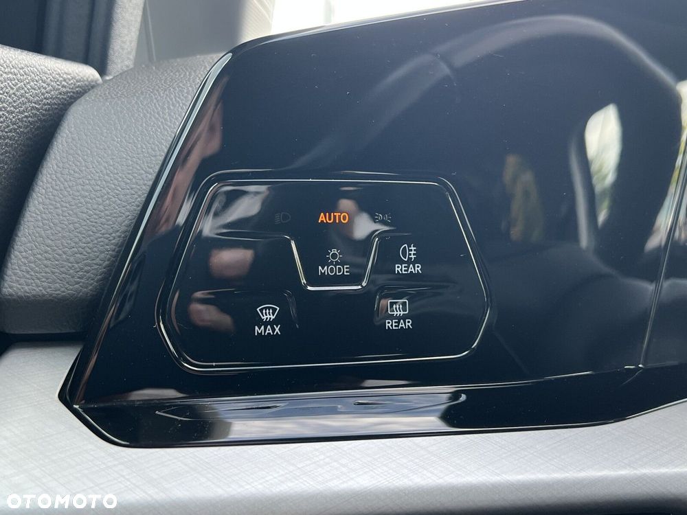 Volkswagen Golf Variant 1.5 eTSI EVO Life DSG - 11